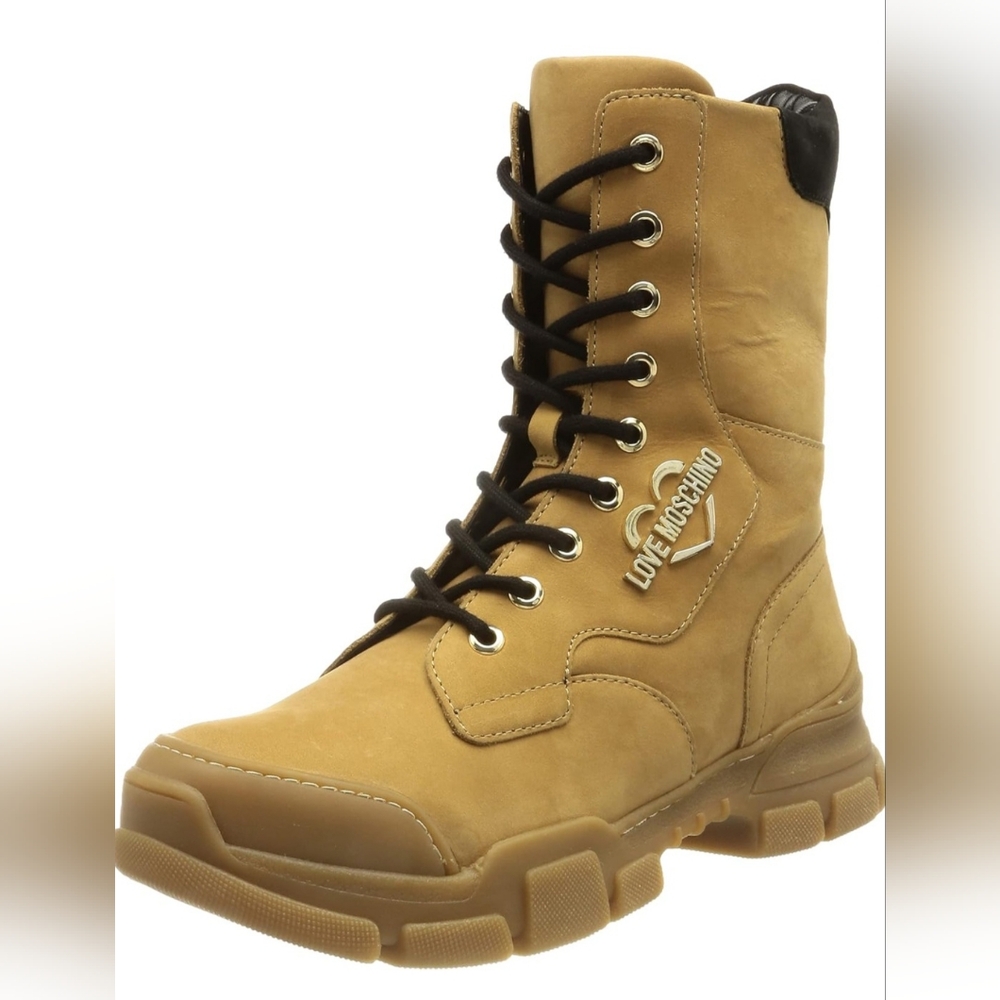 Love Moschino Tan Boots New High-Top Design and Sturdy Sole. Eu sz 39. - Picture 3 of 7